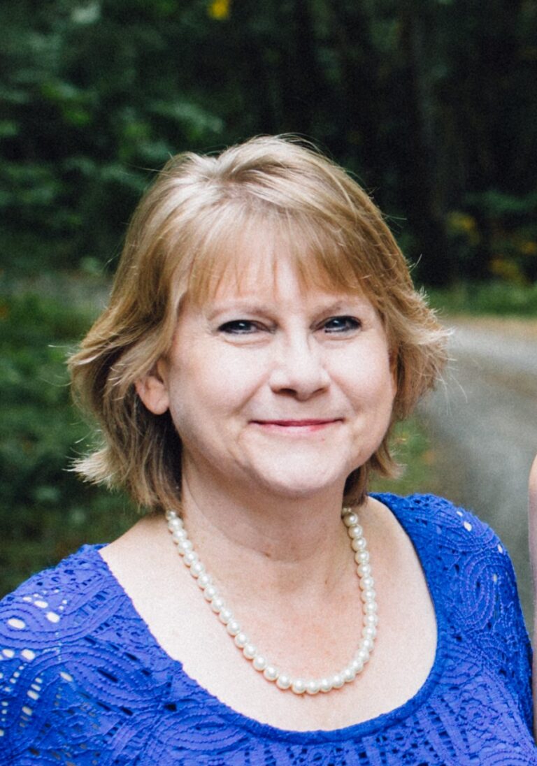 Headshot of Sue Hegg